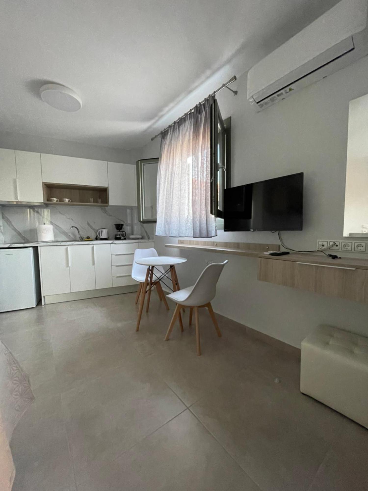 Anax Apartments Парга Экстерьер фото